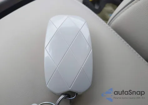 2025 Genesis Gv60 Advanced Awd из США, поврежденный, VIN KMUKCDSC3SU027250